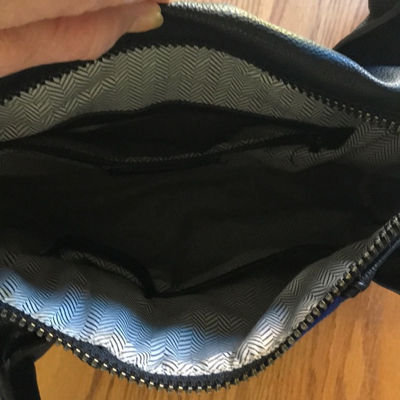 Steve Madden purse - Picture 5 of 8